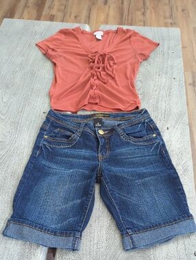 Women's South Pole Blue Jean Shorts & Rue 21 Top Teen/Junior